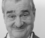 KAREL SCHWARZENBERG - KAREL JAN, XII. KNÍŽE ZE SCHWARZENBERGU, OKNĚŽNĚLÝ LANDSKRABĚ V KLETTGAU, HRABĚ ZE SULZU A VÉVODA V KRUMLOVĚ ODEŠEL VE VĚKU 85LET