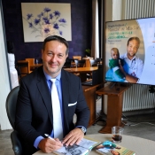 DOC. MUDR.RASTISLAV MAĎAR,PHD., MBA